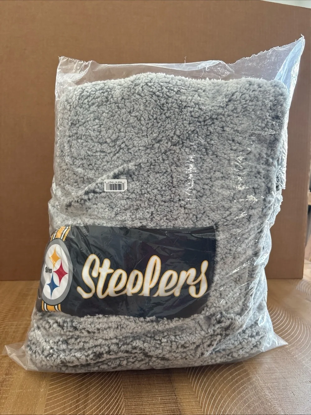 Forever Collectibles Soft/Plush Pittsburgh Steelers 70”x60” NFL Throw NWT